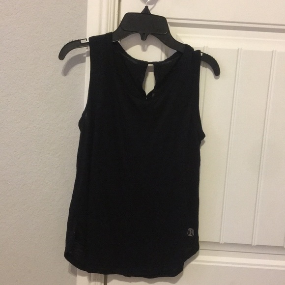 Black workout tank - Picture 1 of 3